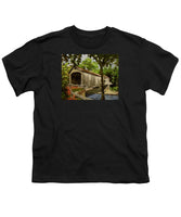 Comstock Covered Bridge East Hamptom Connecticut - Youth T-Shirt