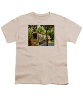 Comstock Covered Bridge East Hamptom Connecticut - Youth T-Shirt