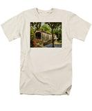 Comstock Covered Bridge East Hamptom Connecticut - Men's T-Shirt  (Regular Fit)