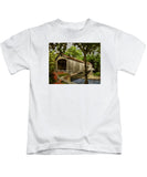 Comstock Covered Bridge East Hamptom Connecticut - Kids T-Shirt