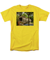 Comstock Covered Bridge East Hamptom Connecticut - Men's T-Shirt  (Regular Fit)