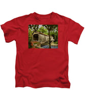 Comstock Covered Bridge East Hamptom Connecticut - Kids T-Shirt