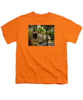 Comstock Covered Bridge East Hamptom Connecticut - Youth T-Shirt