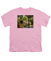 Comstock Covered Bridge East Hamptom Connecticut - Youth T-Shirt