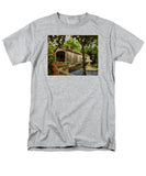 Comstock Covered Bridge East Hamptom Connecticut - Men's T-Shirt  (Regular Fit)