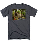 Comstock Covered Bridge East Hamptom Connecticut - Men's T-Shirt  (Regular Fit)