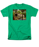 Comstock Covered Bridge East Hamptom Connecticut - Men's T-Shirt  (Regular Fit)