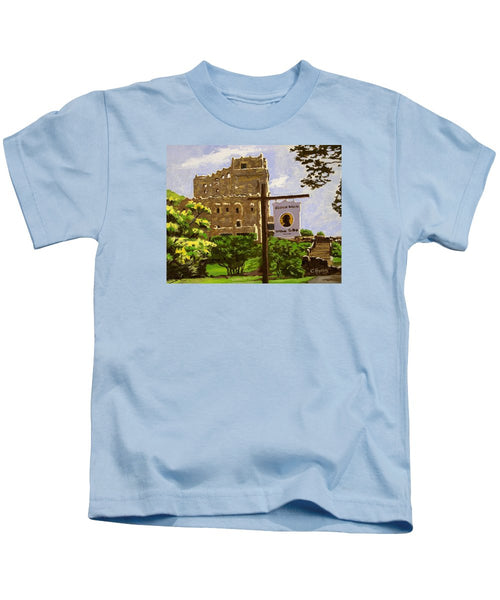 Gillette Castle East Haddam Connecticut - Kids T-Shirt