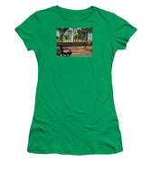 Center Green Glastonbury Connecticut   - Women's T-Shirt