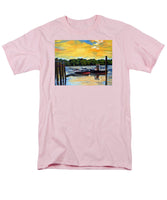 The Rocky Hill Glastonbury Ferry Glastonbury Connecticut  - Men's T-Shirt  (Regular Fit)