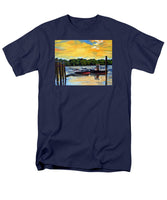 The Rocky Hill Glastonbury Ferry Glastonbury Connecticut  - Men's T-Shirt  (Regular Fit)